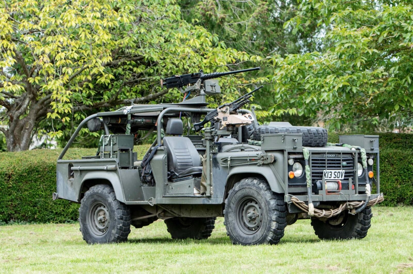 Ex-Special Forces Prototype: Land Rover Defender 110 V8 SOV