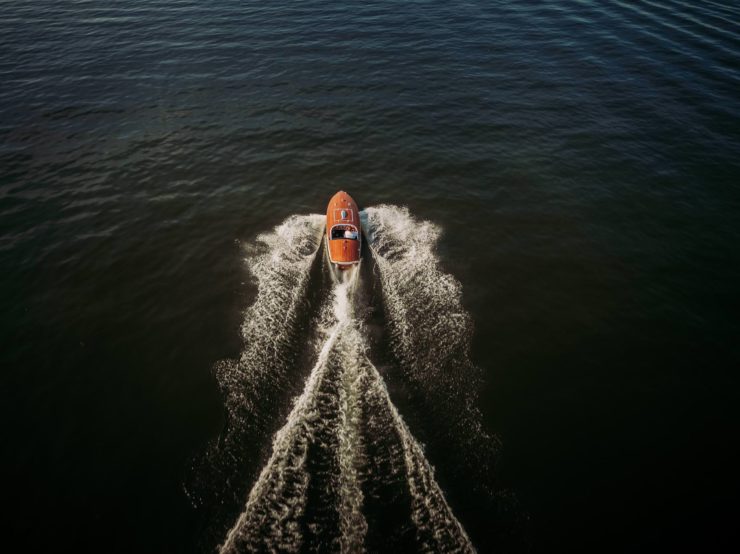 Wooden Mahogany Runabout Boat 1