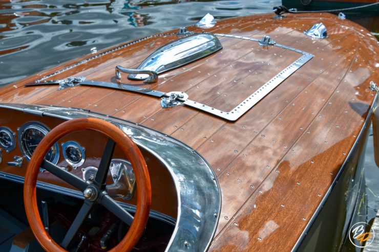 Wooden Mahogany Runabout Boat 6