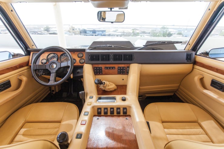 Lamborghini LM002 Interior