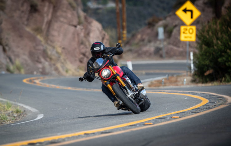 Arch Motorcycle KRGT-1 Aaction 2