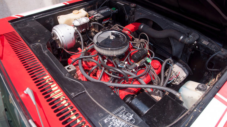 International Harvester Scout II V8 Engine