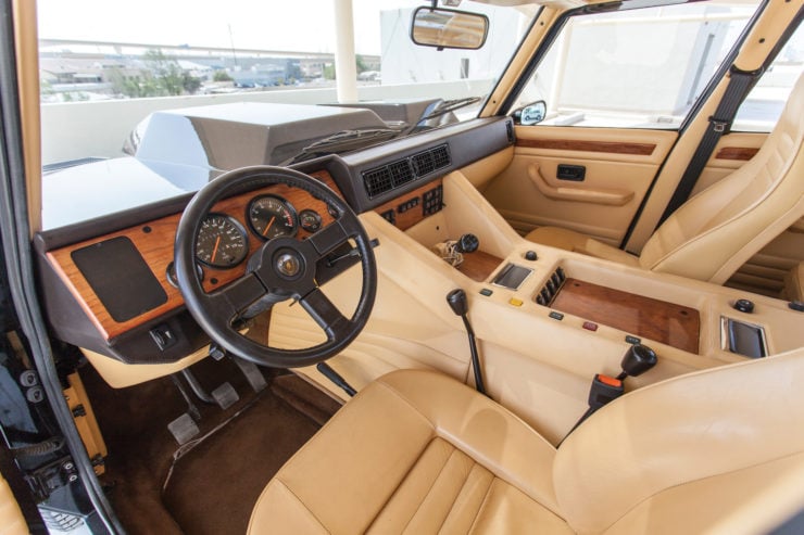 Lamborghini LM002 Interior