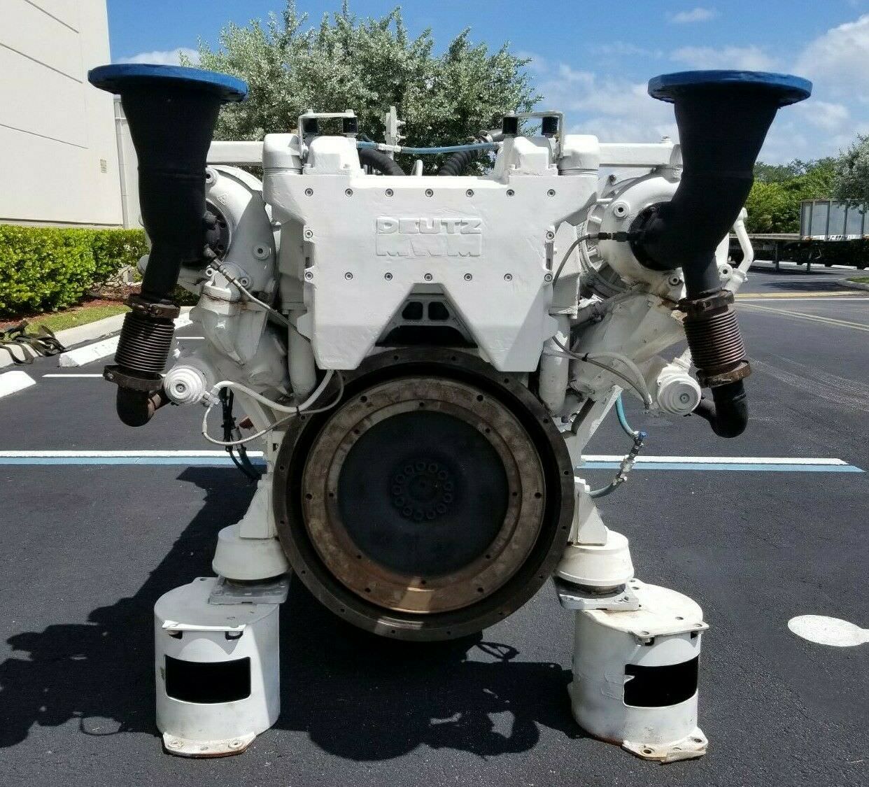 Theres A Twin Turbo 1823 Hp 2135 Cu In Deutz V16 Engine For Sale