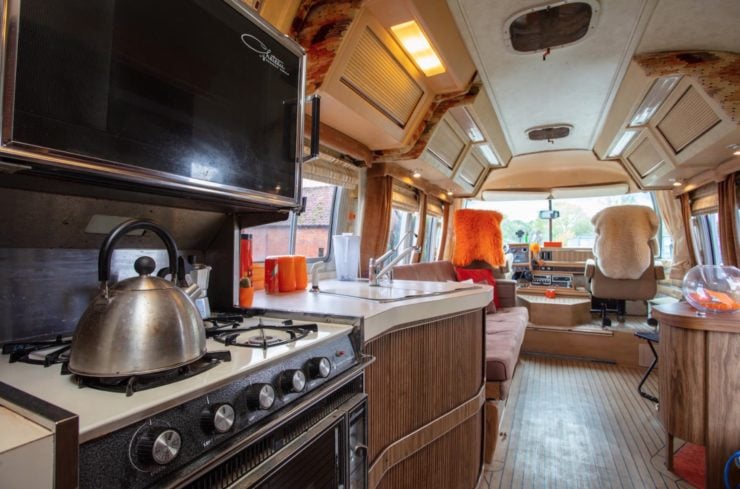 Airstream Excella 280 Motorhome Interior 1