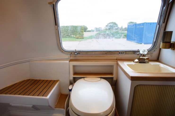 Airstream Excella 280 Motorhome Toilet