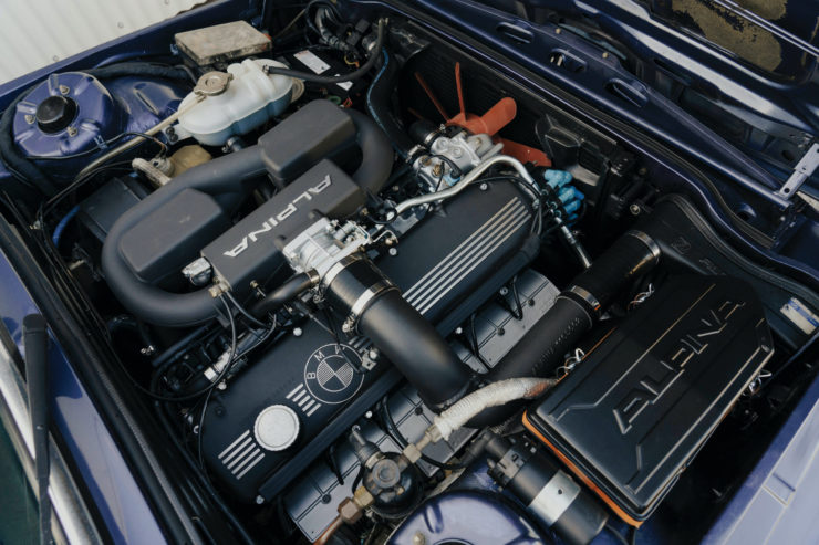 BMW Alpina B7 S Turbo Engine