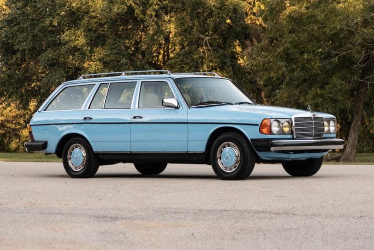 Mercedes-Benz 300TD Station Wagon 1