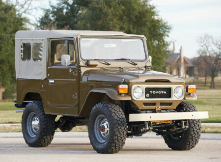 Toyota FJ40 Land Cruiser Soft-Top