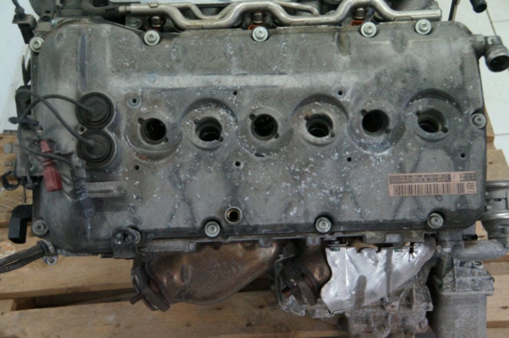 VW Touareg W12 Engine 4