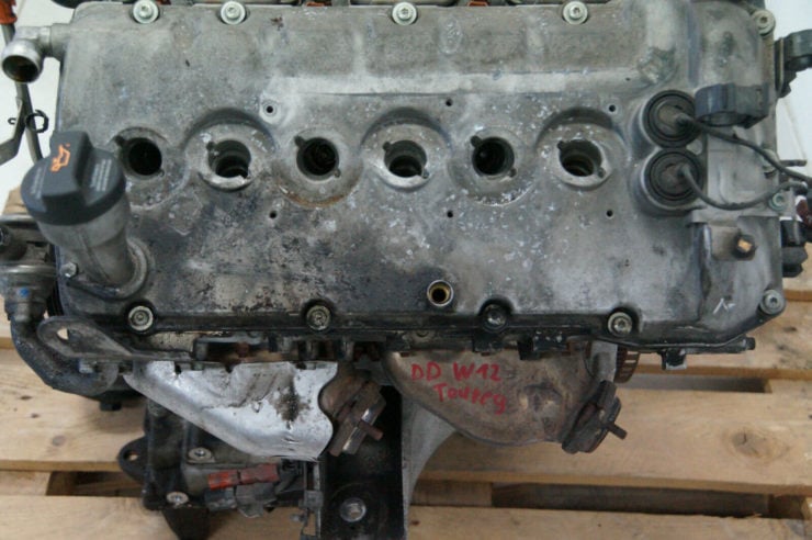 VW Touareg W12 Engine 5