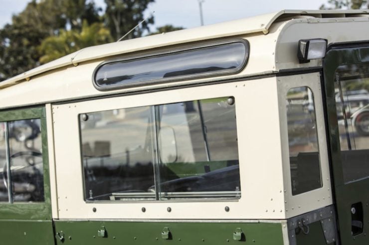 LAND ROVER LIGHTWEIGHT ROOF