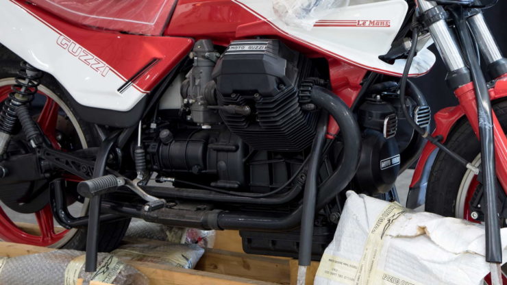 Moto Guzzi 850 Le Mans III Engine