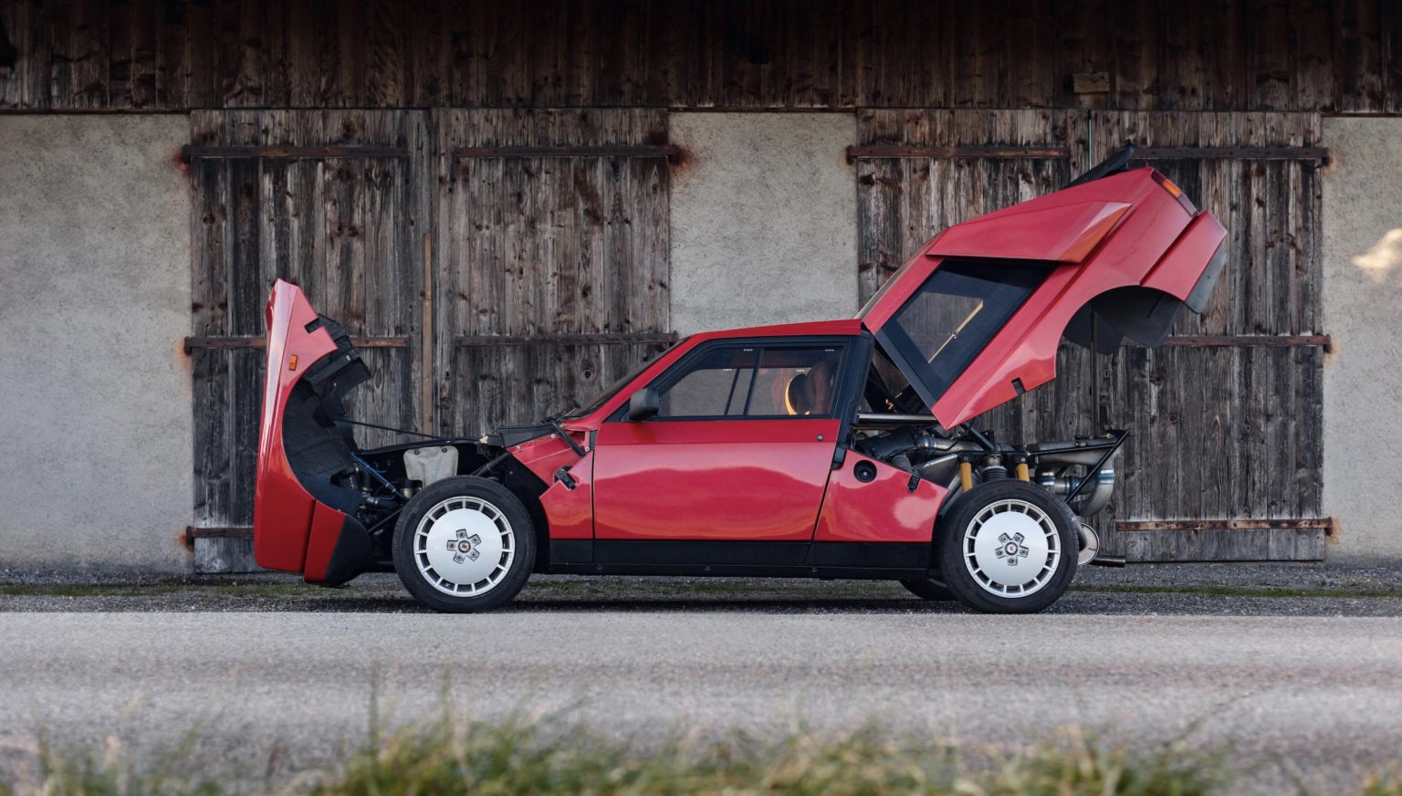 Delta S4 Rear The Quintessential Group B Homologation Special - The Lancia Delta S4 ...