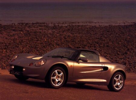 Lotus Elise Series 1 Side