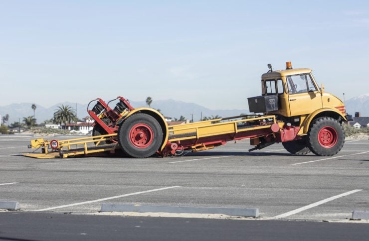 Mercedes-Benz Unimog Car Hauler Side