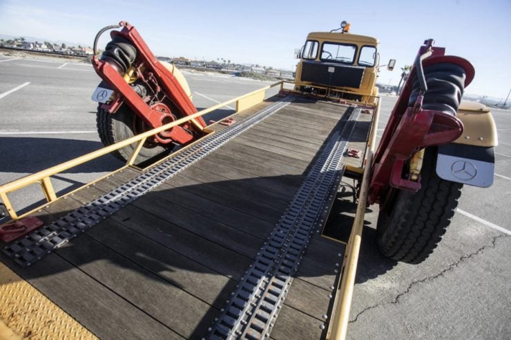 Mercedes-Benz Unimog Car Hauler Tray Back