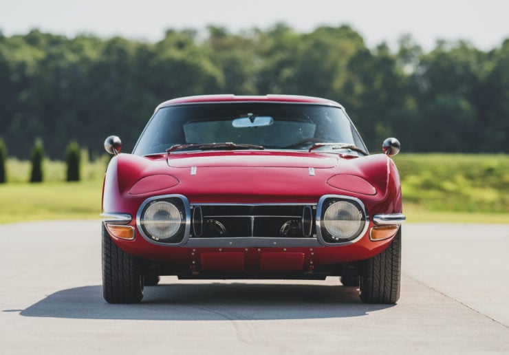 Toyota 2000GT Front