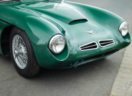 TVR Grantura Nose