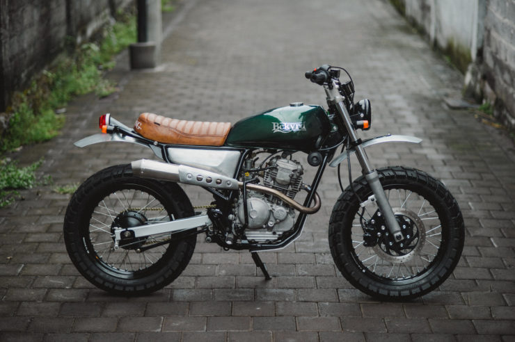 Custom Yamaha Scorpio 225 21