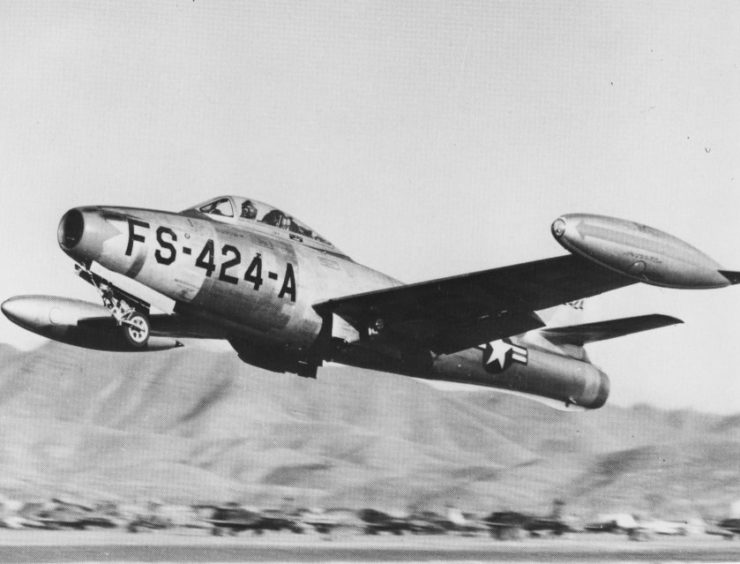 F-84E_of_9th_Fighter-Bomber_Squadron_in_Korea