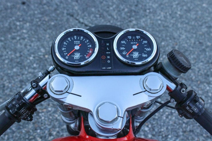 MV Agusta 850SS 9