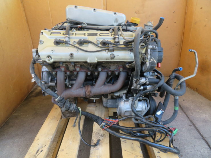 Porsche 928 V8 Engine 4