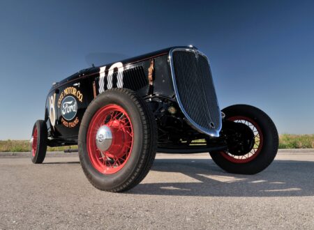 1933 Ford V-8 Grille