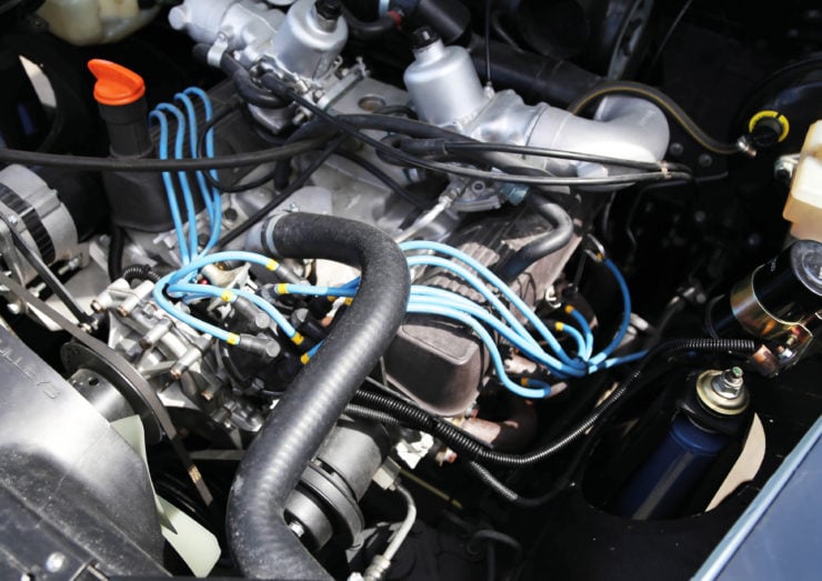 Land Rover Defender 110 V8 Engine