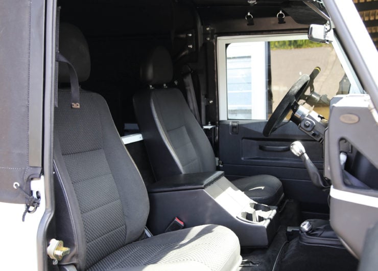 Land Rover Defender 110 V8 Seats