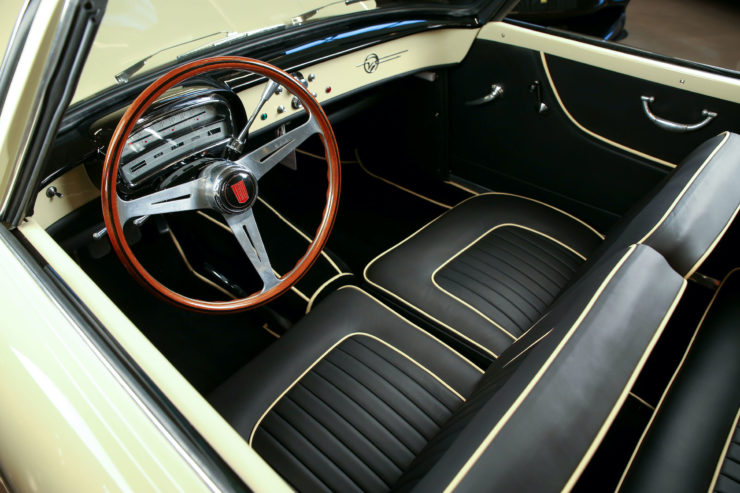 Fiat 1200 Wonderful Interior