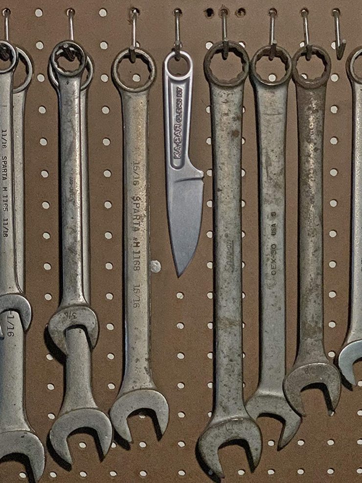 KA-BAR Wrench Knife Hanging