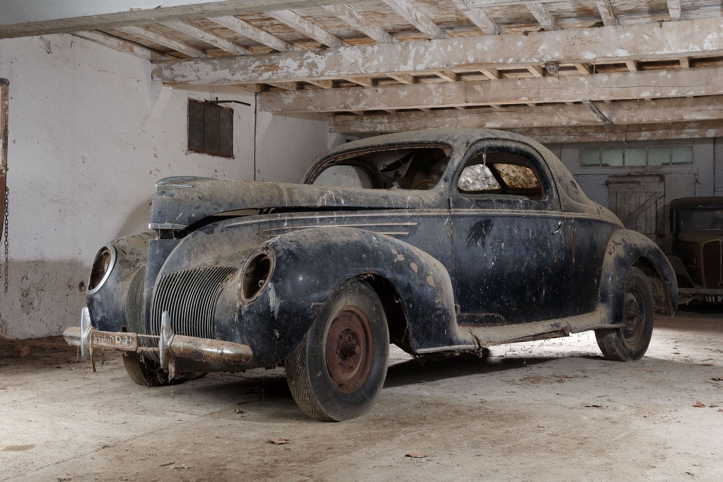 Project Car: A Barn Find Lincoln-Zephyr V12 Coupe For ~$16,300 USD