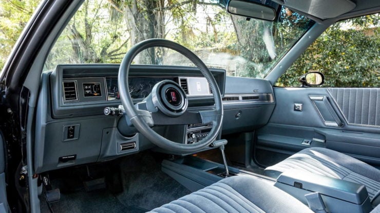 Oldsmobile 442 Interior