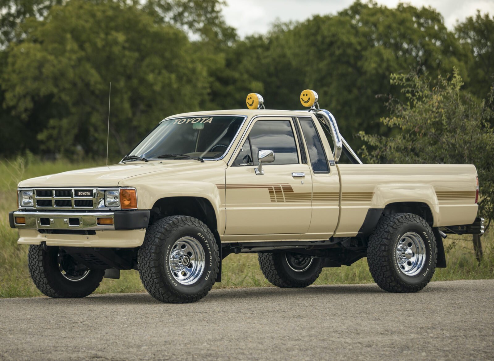 The Fourth Generation Toyota 4 215 4 Pickup The Indestructible Hilux