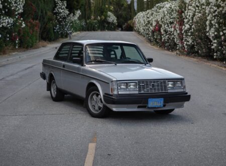 Volvo 242 Group A Homologation Flathood