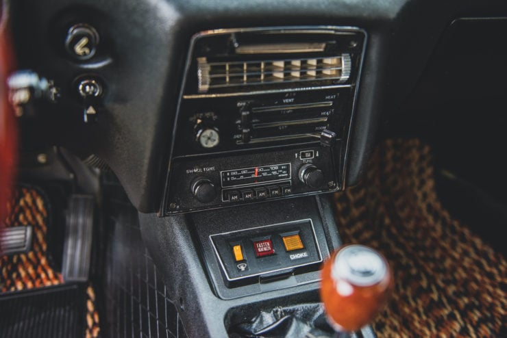 Datsun 240Z AM FM Stereo