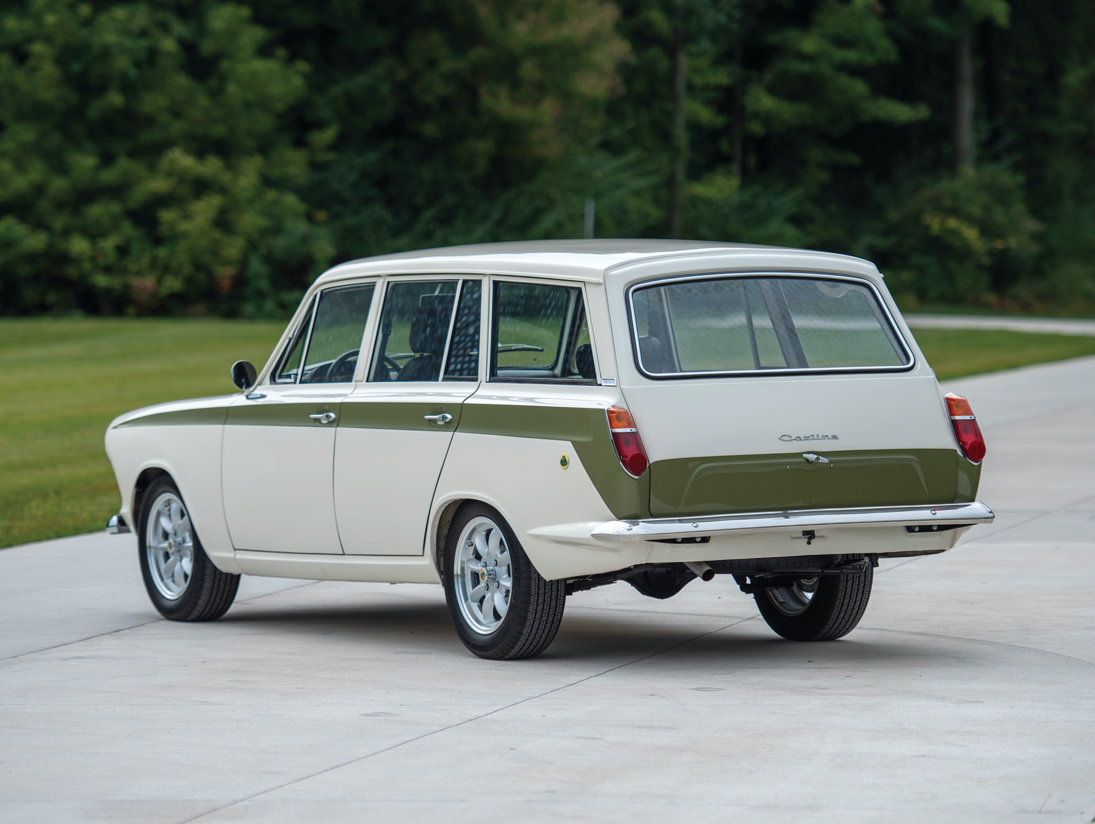 thumbnail image 2 of Classic Ford Cortina Mk1 (inc. Lotus) New Premium Chrome Plated Hub Caps - Set Of 4 2 of 3