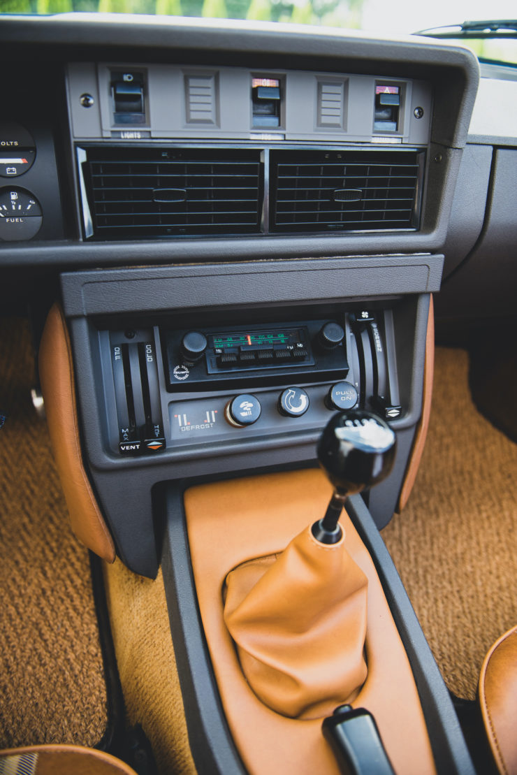 Triumph TR8 Shifter