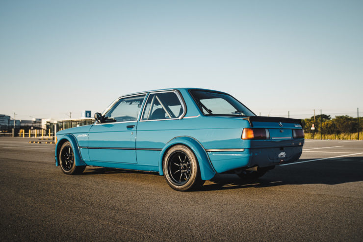 BMW E21 8