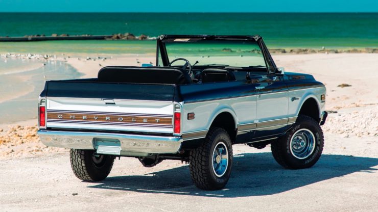 Chevrolet K5 Blazer Restomod Back