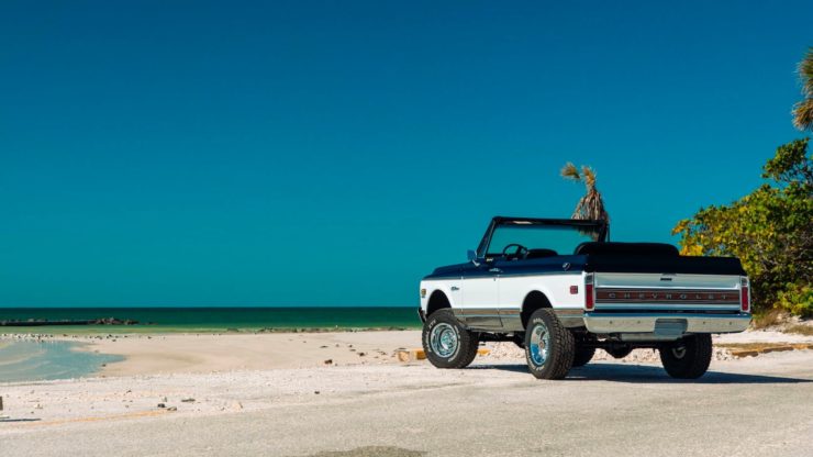 Chevrolet K5 Blazer Restomod Beach