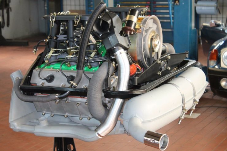 Porsche 911 2.4 MFI Engine 5