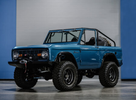 Ford Bronco Custom