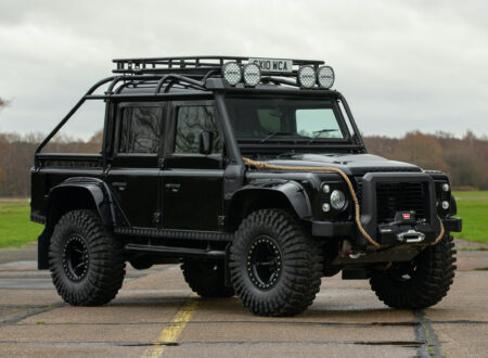Land Rover Defender SVX Spectre