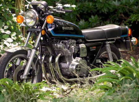 Suzuki GS750