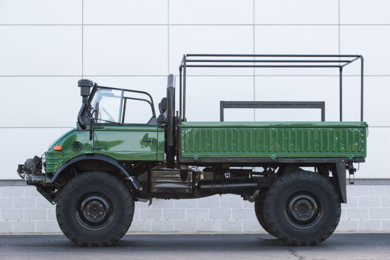 A Modified Mercedes-Benz Unimog 416 – The German Bigfoot