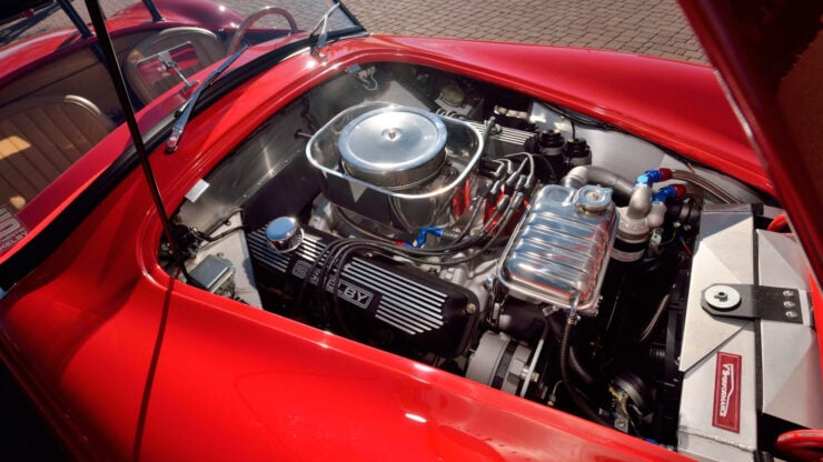 Shelby Cobra 427 Engine