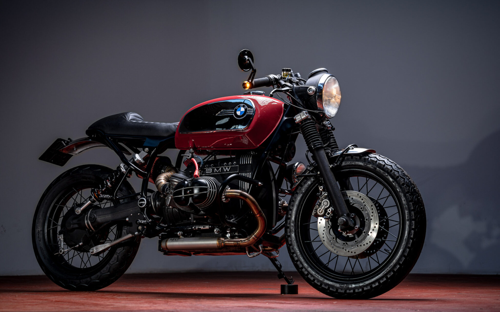 A Bmw R100r Cafe Racer By Ufo Garage