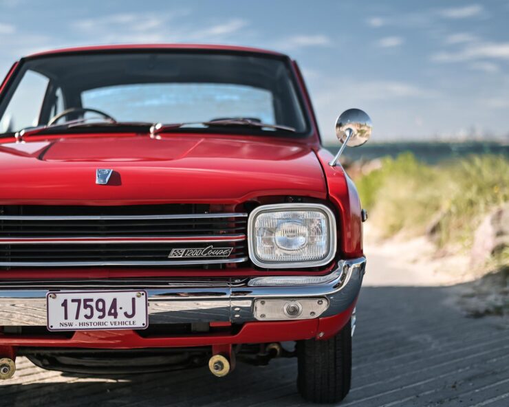 Mazda 1200 Coupe 7